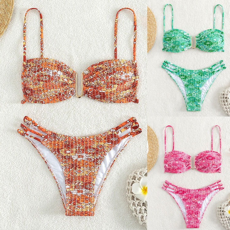 Damen Bikini-Set mit verspieltem Mustermix und modernen Schnürdetails Echo Archiv