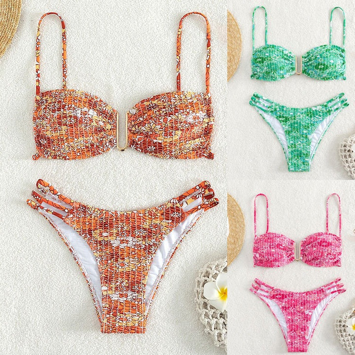 Damen Bikini-Set mit verspieltem Mustermix und modernen Schnürdetails Echo Archiv