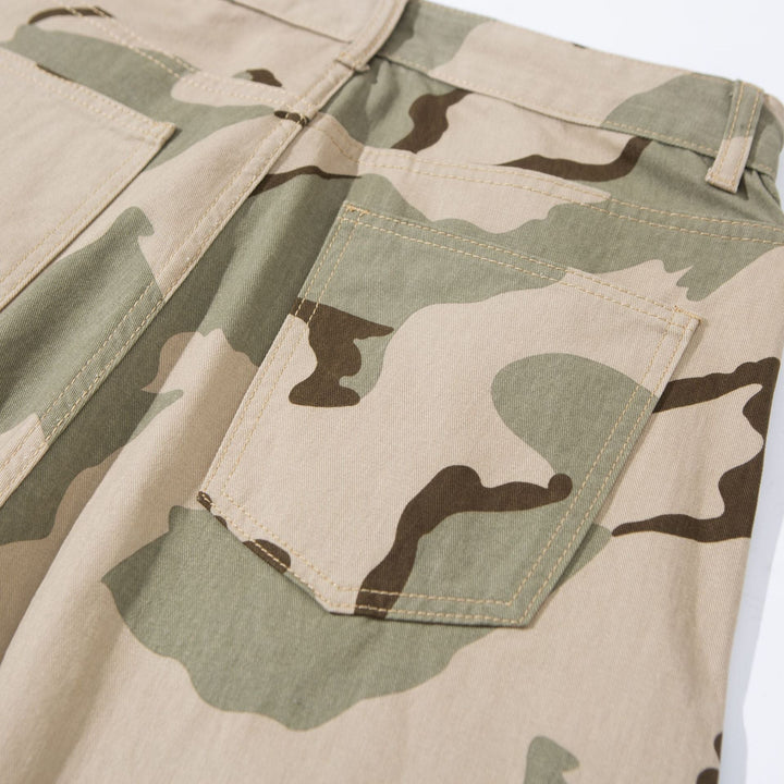 Damen Weite Cropped Cargohose im Camouflage Utility‑Look Echoarchiv