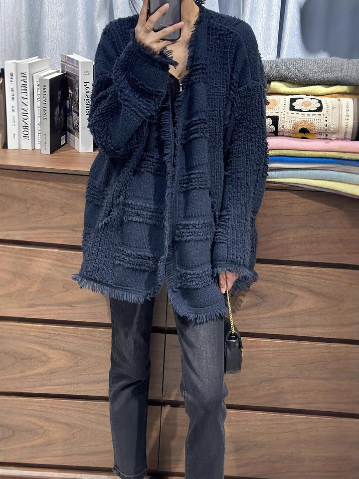 Damen Oversize Strickcardigan mit strukturierter Karomuster‑Optik, Fransen und Eingrifftaschen Echoarchiv