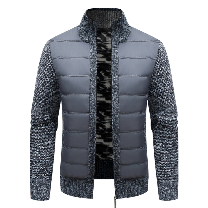 Herren Steppjacke mit hohem Kragen und eleganter Strickästhetik Echoarchiv