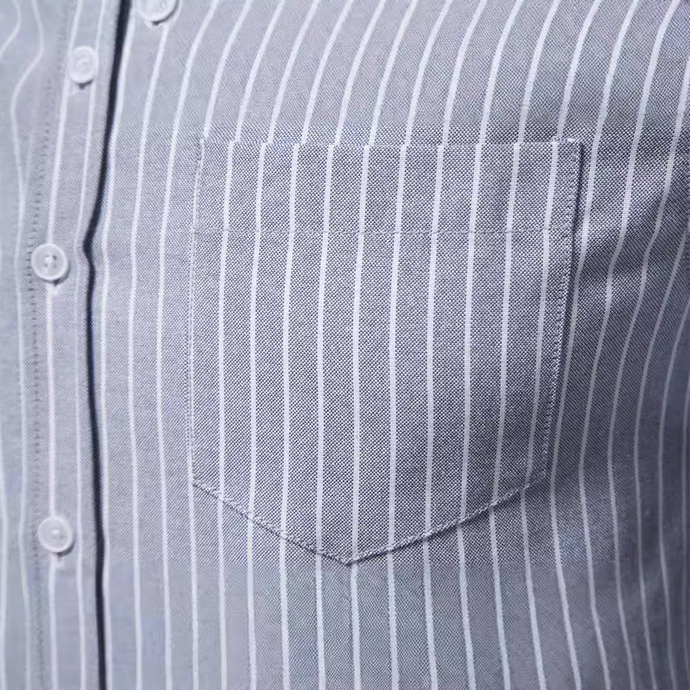 Herren gestreiftes Hemd im modischen Henley-Stil mit Brusttasche und rollbaren Ärmeln Echoarchiv