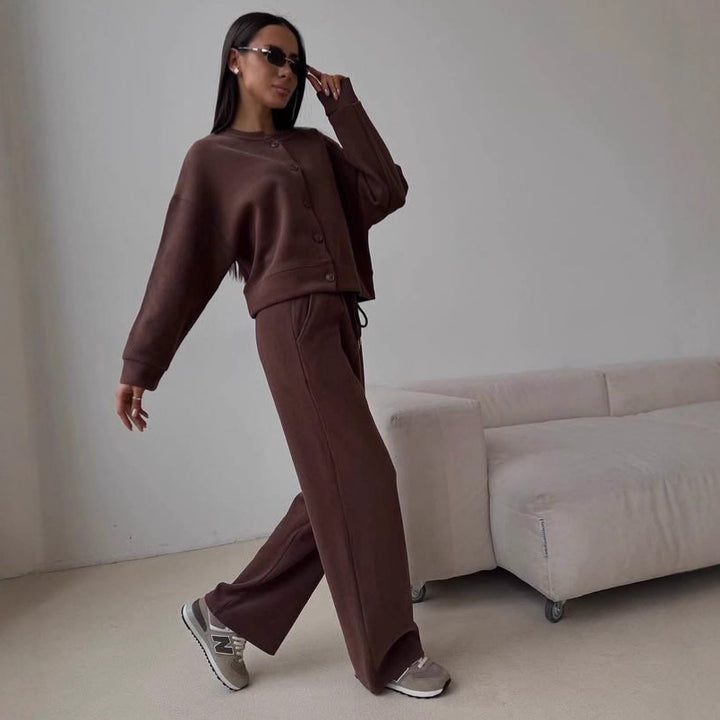 Damen Zweiteiliges Loungewear-Set aus Sweat mit geknöpfter Cropped-Jacke und weiter Kordelzughose – Avérine