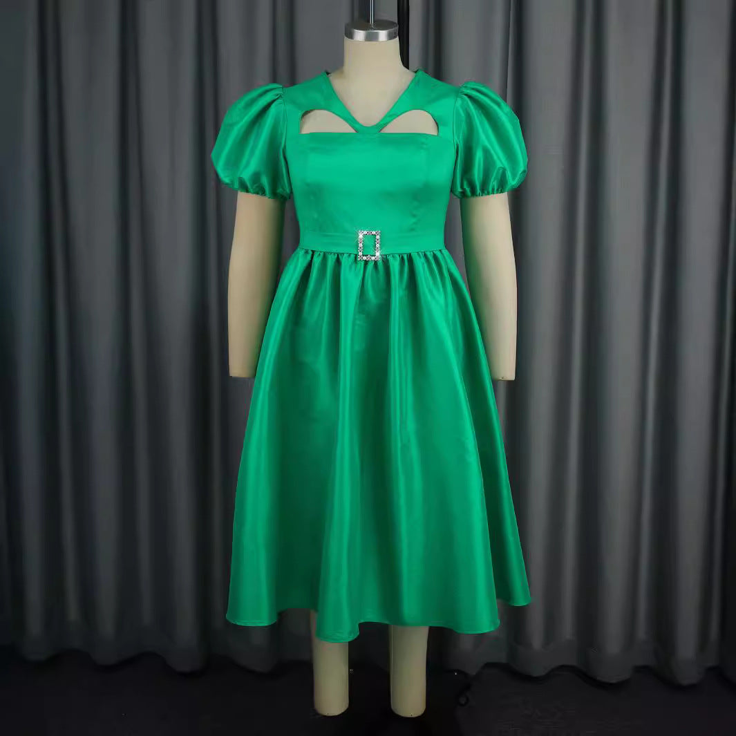 Damen Abendkleid mit modischen Puffärmeln und einzigartigem Cut-Out-Design Echo Archiv