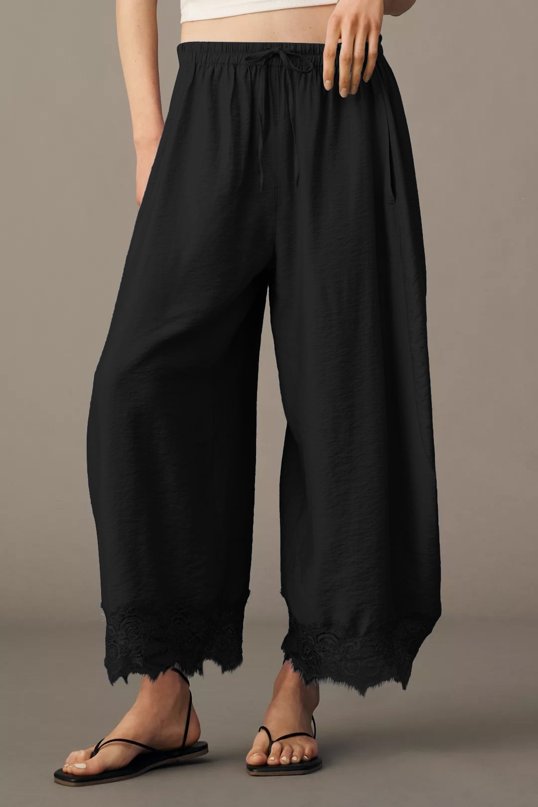 Damen Weite Palazzo-Hose mit elastischem Tunnelzugbund und Spitzenbesatz Echo Archiv