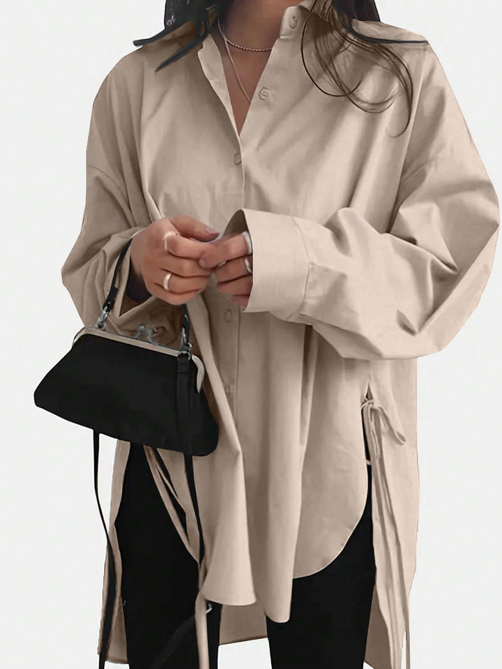 Damen Oversize-Longbluse mit Tunnelzugseiten, extralangen Manschetten und Hemdkragen – Avérine