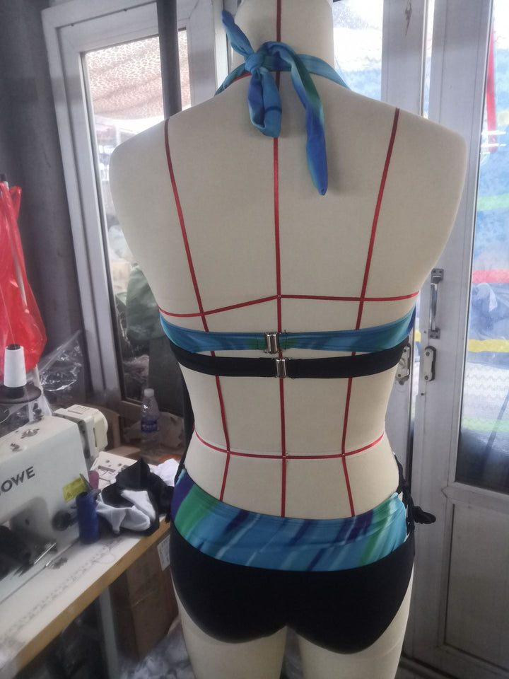 Damen Sportliches Bikini-Set mit verstellbaren Trägern und modischem Farbdesign Echo Archiv