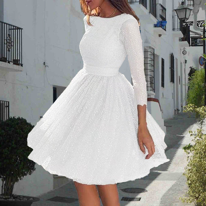 Damen Elegantes Tüllkleid mit Transparenten Ärmeln Echoarchiv
