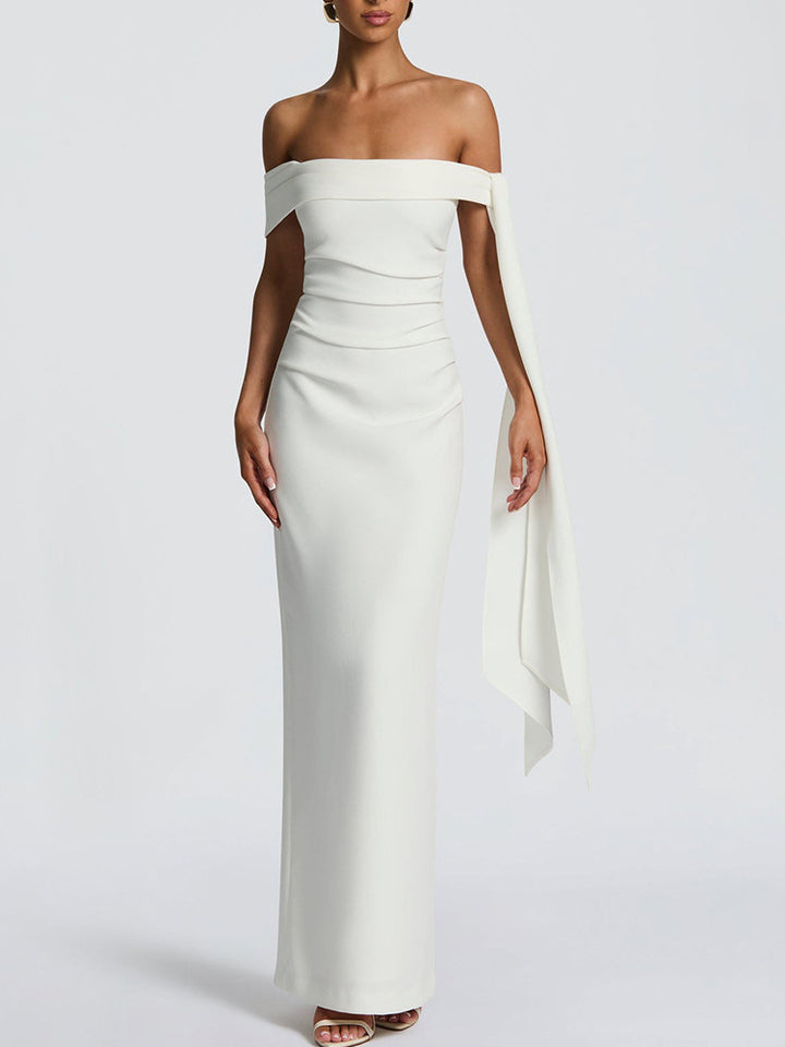 Damen Elegantes Maxikleid mit schulterfreiem Design und raffiniertem Drapierungselement Echo Archiv