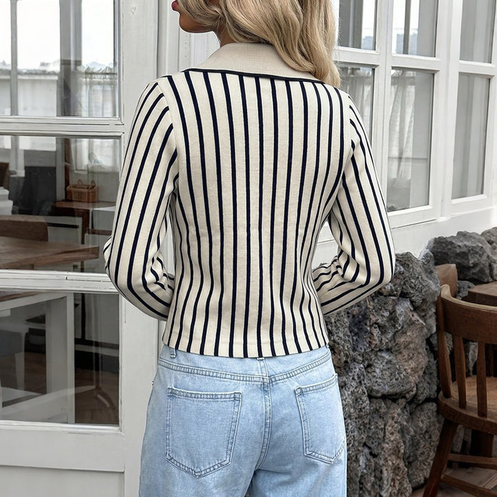 Damen Elegant taillierter Feinstrick Cardigan mit Reverskragen und Knopfleiste – Veloura