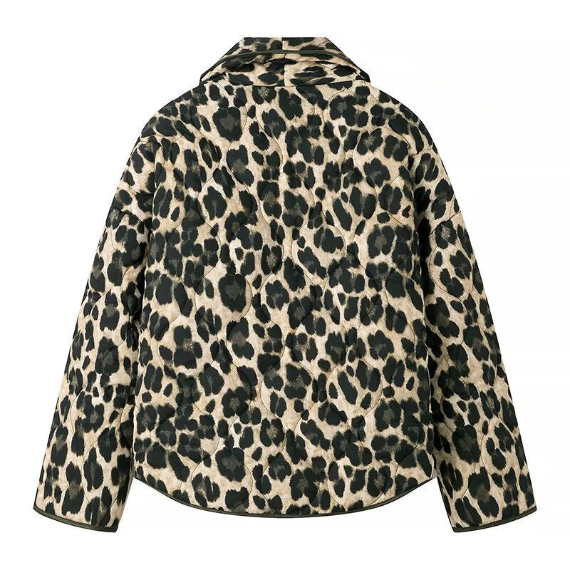 Damen Gepolsterte Kurzjacke im Leopardenprint mit Schalkragen und aufgesetzten Taschen Echo Archiv