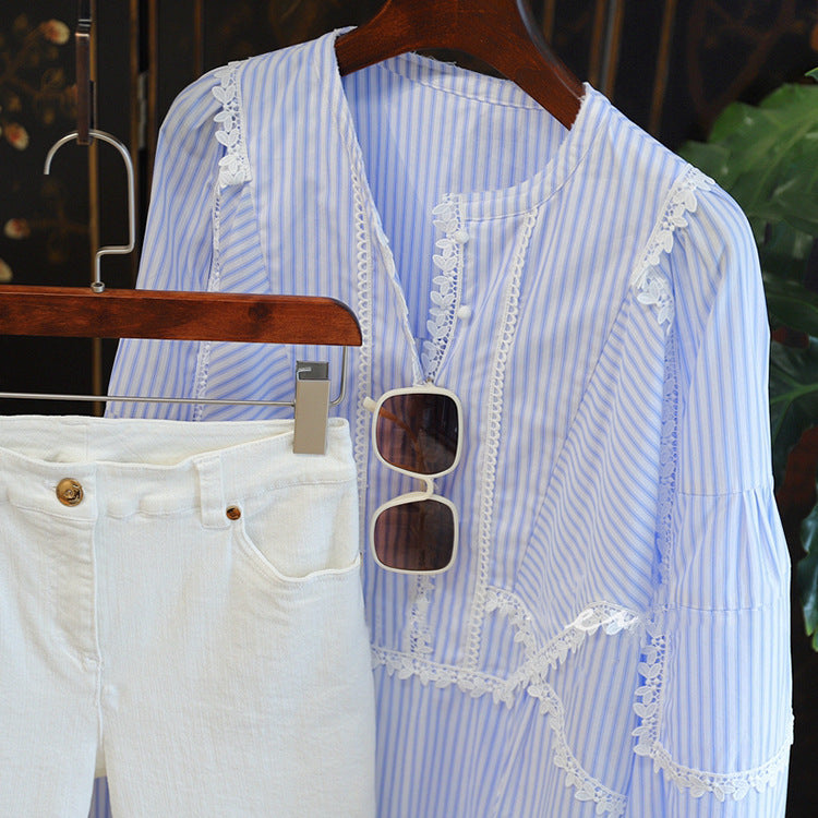 Damen Verspielte Bluse mit Rüschen-Details Echoarchiv