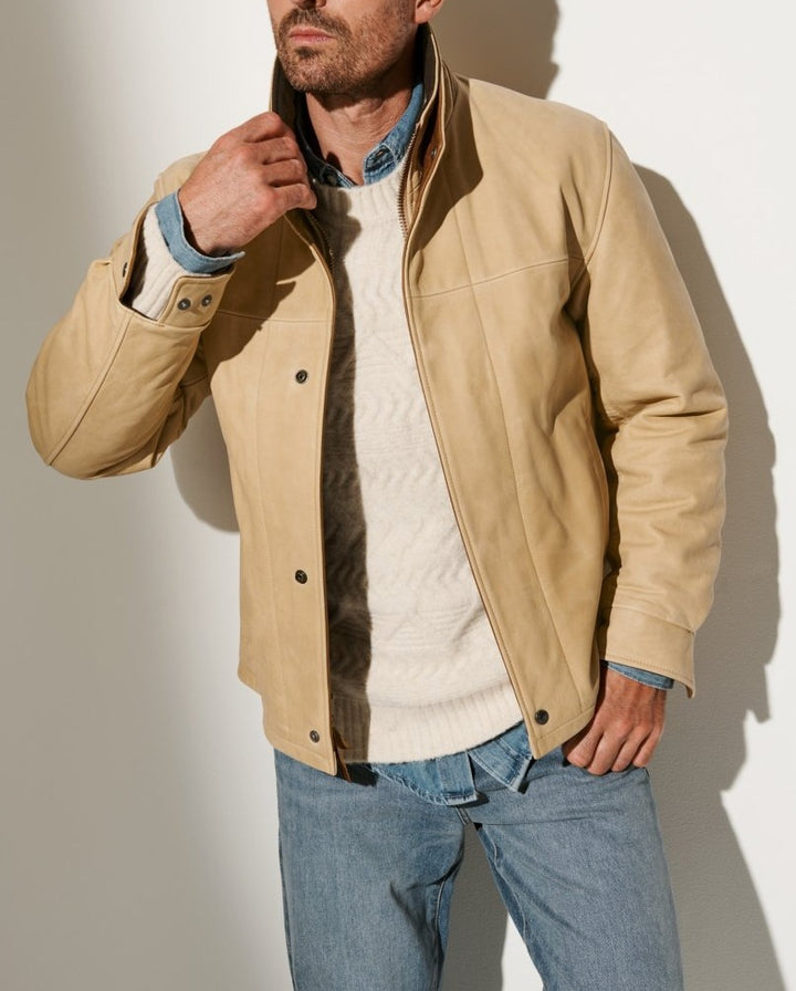 Herren elegante Lederjacke mit hochgezogenem Kragen Echoarchiv
