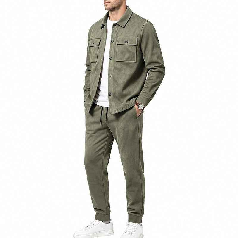 Herren nan Velours-Lounge-Set mit Overshirt, aufgesetzten Brusttaschen und tapered Jogginghose Echo Archiv