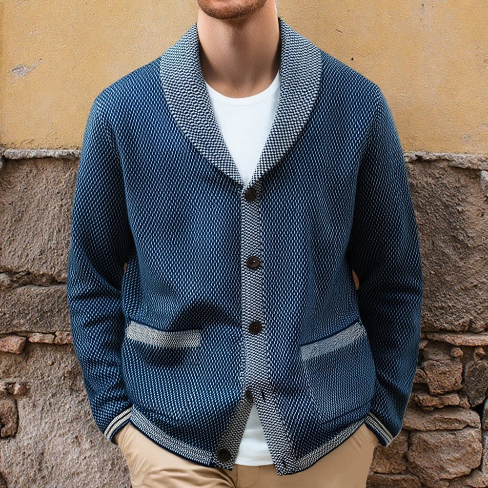 Herren Strickjacke mit eleganten Knopfdetails und breitem Schalkragen Echoarchiv