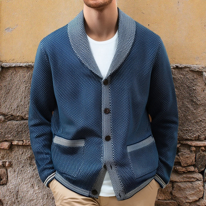 Herren Strickjacke mit eleganten Knopfdetails und breitem Schalkragen Echoarchiv