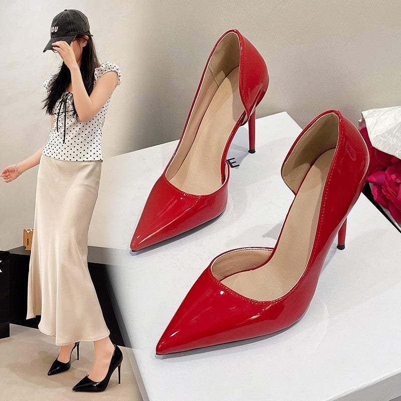 Damen Elegante Lack-Pumps mit spitzer Zehenform und Cut-Out-Ferse Echo Archiv