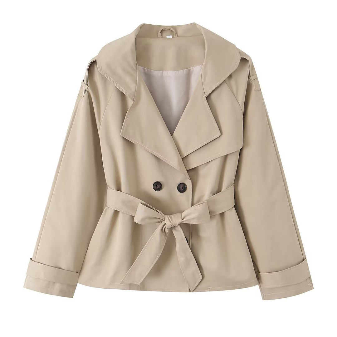 Damen Kurzer Trench‑Blouson mit Reverskapuze, Taillengürtel und doppelter Knopfleiste Echoarchiv