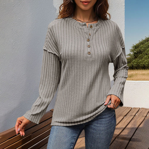 Damen Gerippter Henley-Pullover mit Knopfleiste und überschnittener Schulter Echoarchiv