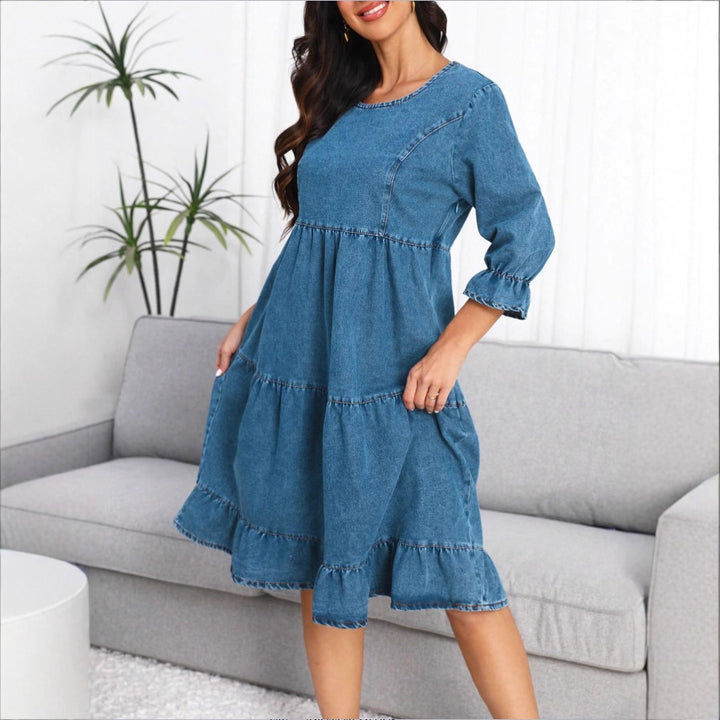 Damen Stufenvolant-Denim-Midikleid mit halblangen Ärmeln und geraffter Empire-Taille Echo Archiv