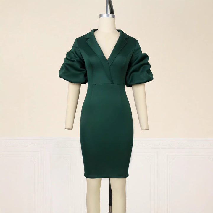 Damen figurbetontes Kleid mit eleganten Puffärmeln Echo Archiv