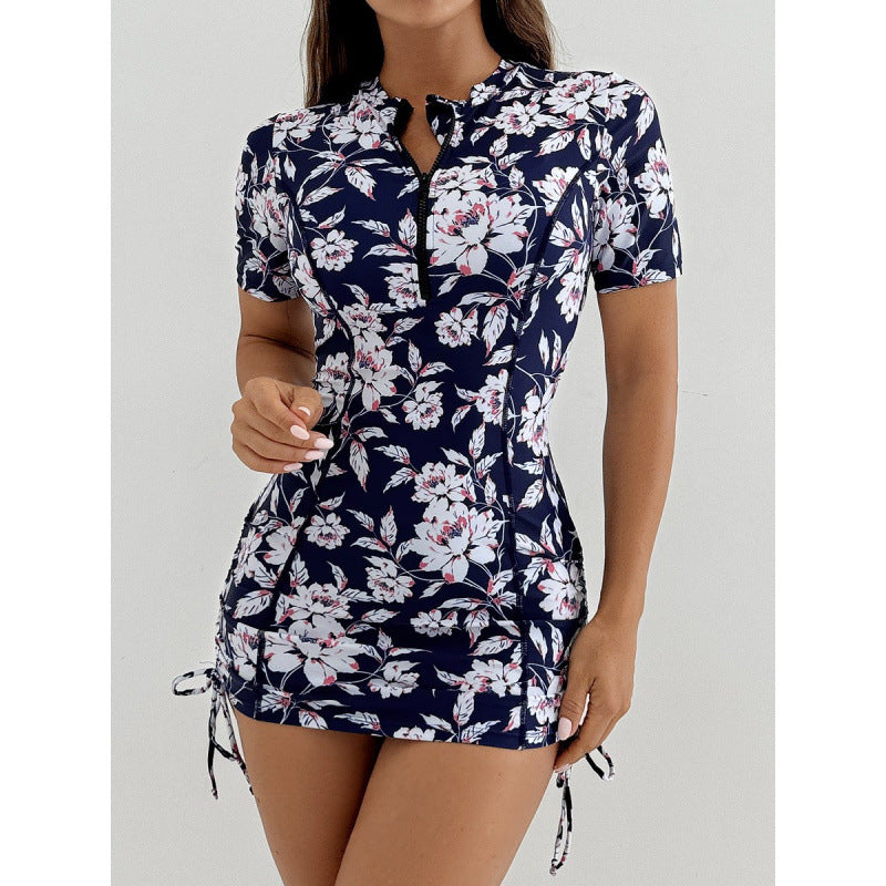 Damen Surfanzug mit stylischem Blumenmuster und kurzem Arm Echo Archiv
