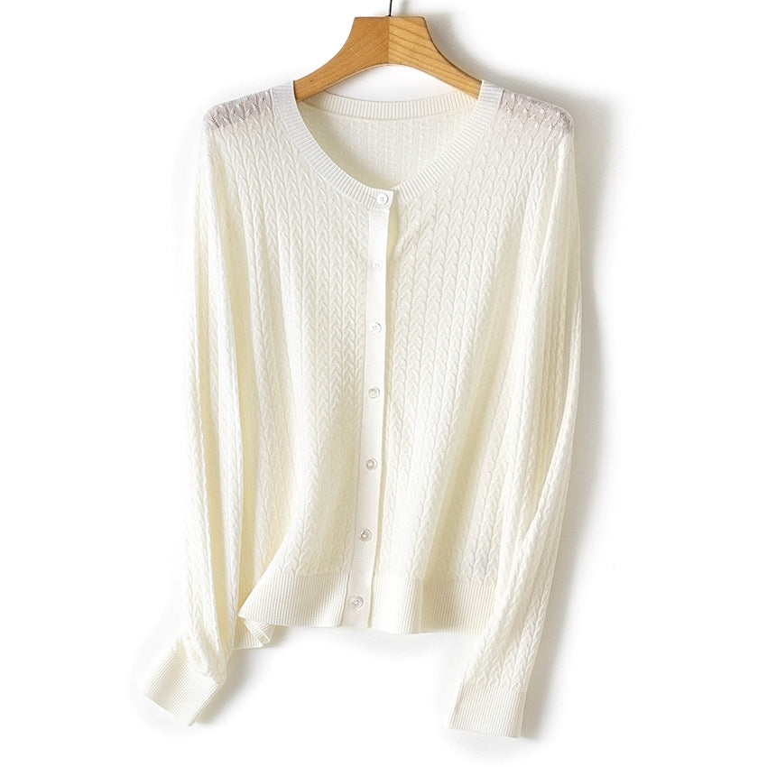 Damen Feinstrick-Cardigan mit Zopfmuster, Rundhalsausschnitt und Knopfleiste Echoarchiv