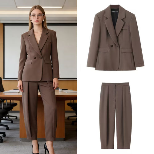 Damen Tailliertes zweiteiliges Blazer- und Bundfaltenhose-Set Echo Archiv