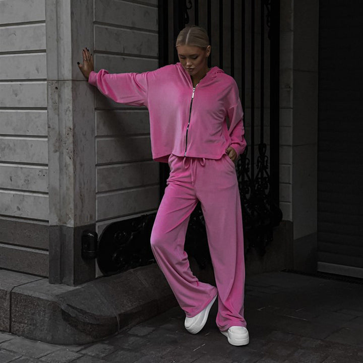 Damen nan luxuriöses Velours-Zweiteiler Set mit kurzem Reißverschluss-Hoodie und weiten Highwaist-Loungehosen Echo Archiv