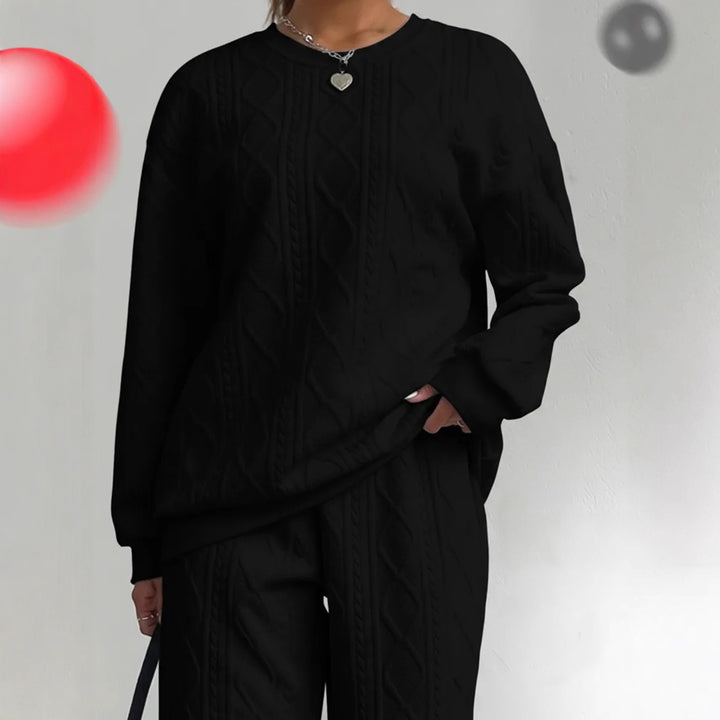 Damen gestricktes Cable-Lounge-Set mit weichem Rundhalspullover und hochgeschnittener weiter Hose – Mavelle
