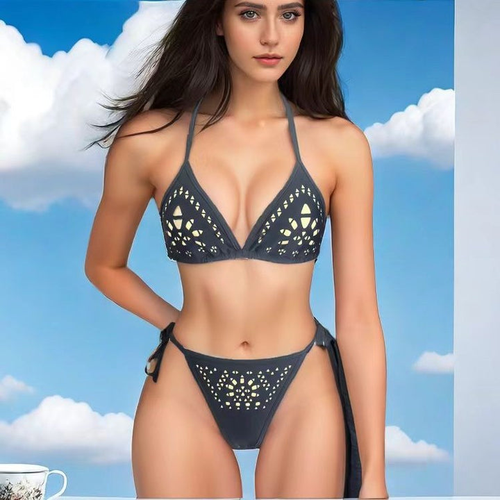 Damen Bikini-Set mit eleganten Cut-Out-Details und verstellbaren Bändern Echo Archiv