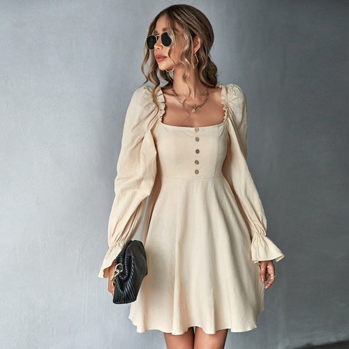 Damen romantisches A-Linien Kleid mit Puffärmeln quadratischem Ausschnitt und taillenbetonter Silhouette – Élara