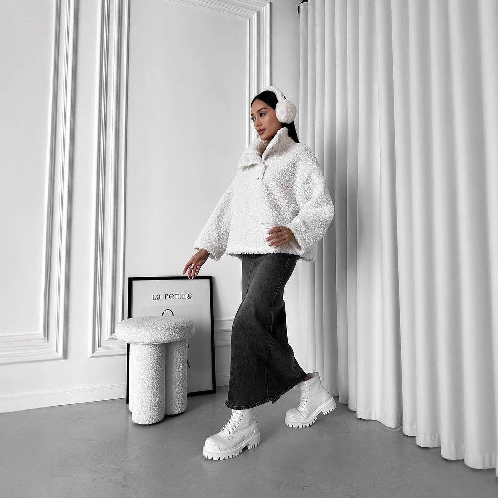Damen Oversized Teddy-Pullover mit halber Druckknopfleiste und Stehkragen Echoarchiv