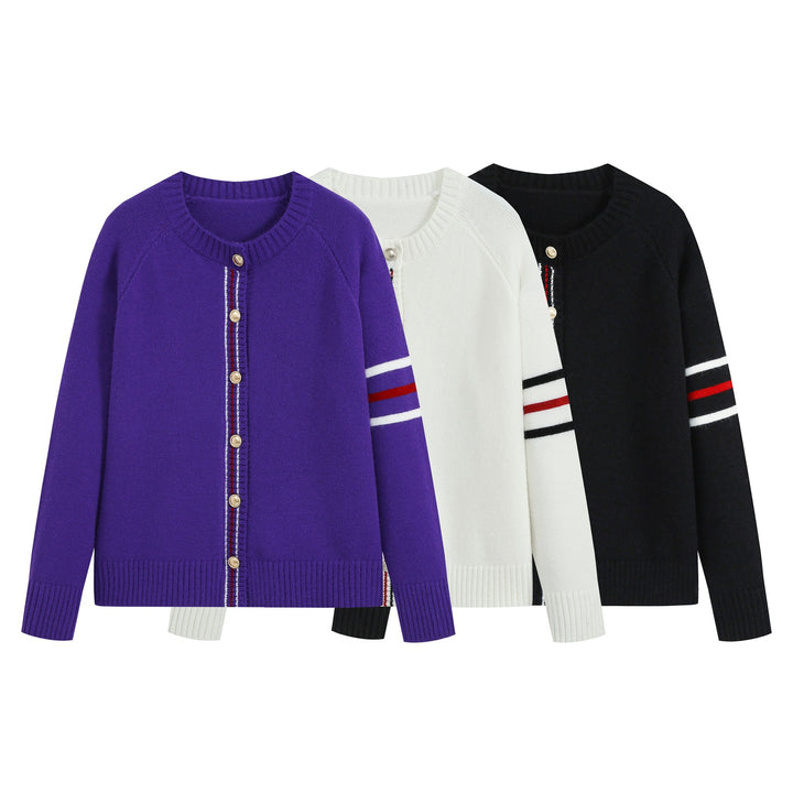 Damen Lässiger Rippstrick‑Cardigan mit Goldknöpfen und sportiven Ärmelstreifen Echo Archiv