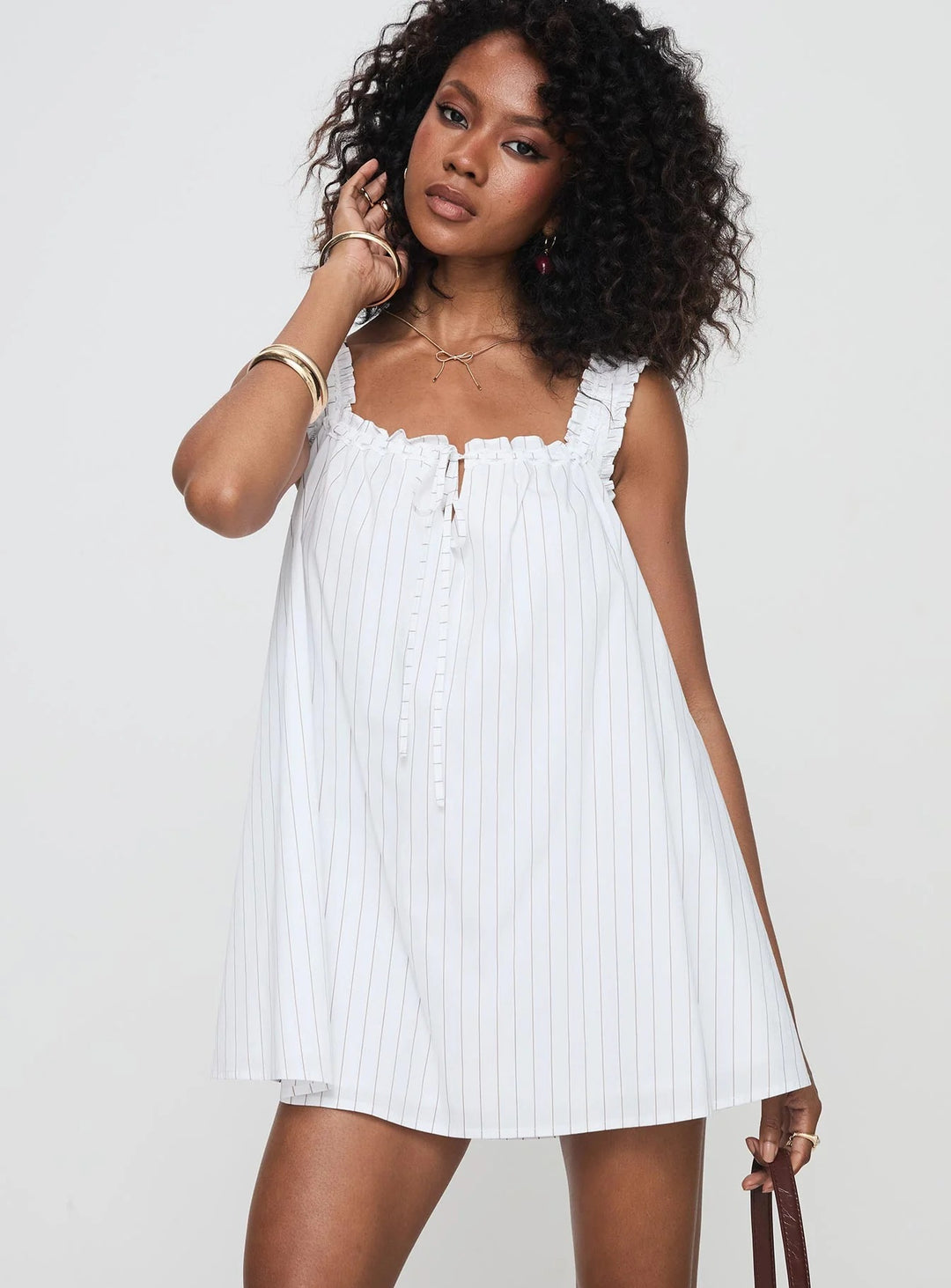 Damen lässiges Sommerkleid mit Rüschendetails und Knopfverschluss Echo Archiv