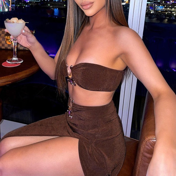 Damen Stylisches Bandeau-Top und Maxi-Rock Set mit hohem Schlitz und eleganten Details Echo Archiv