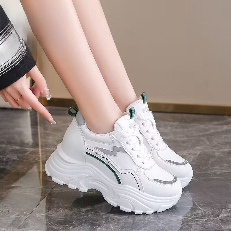 Damen Sportliche Sneakers mit elastischem Obermaterial und gepolsterter Sohle Echo Archiv