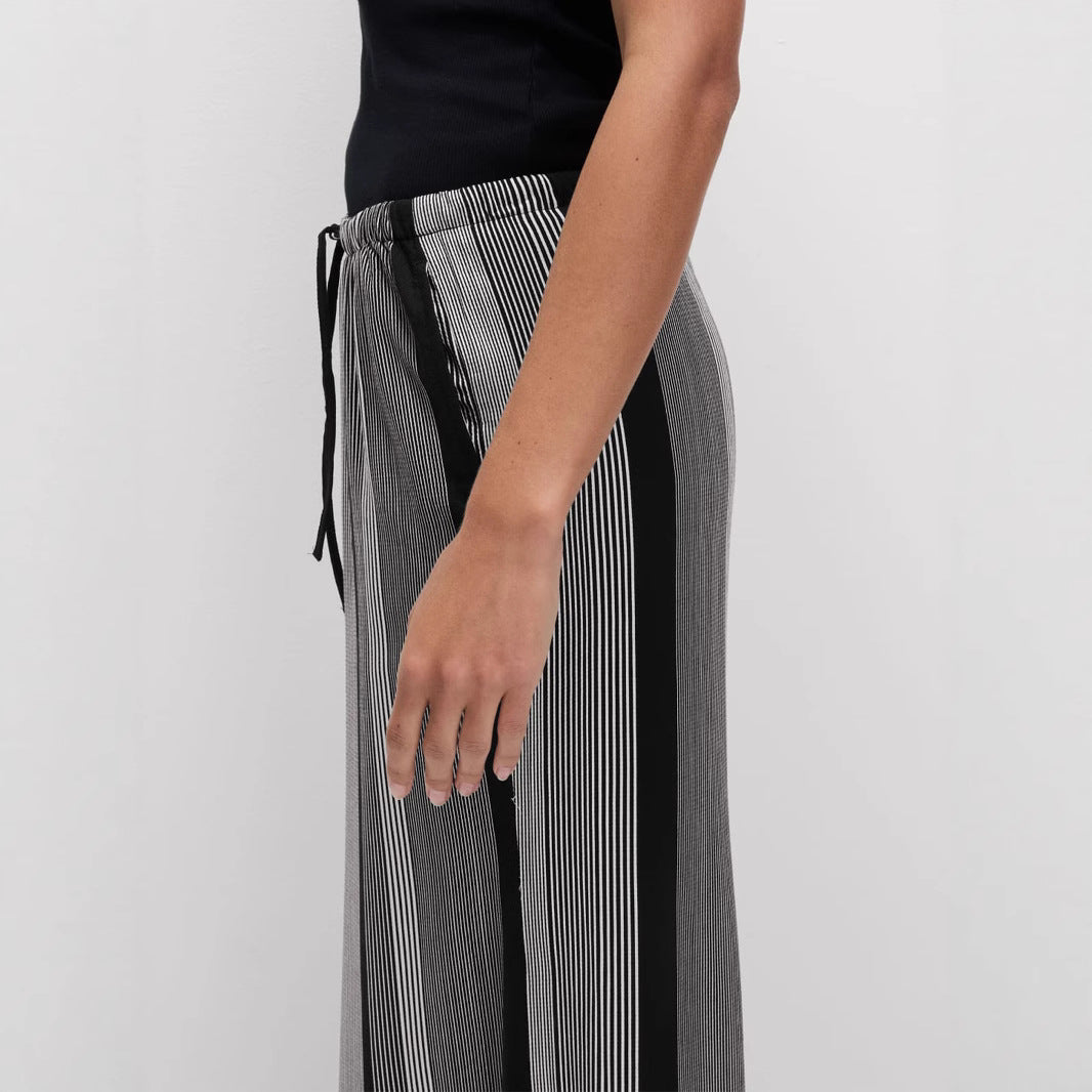 Damen Weite Palazzo-Hose mit Gummibund, Tunnelzug und vertikalem Streifenmuster – Avérine
