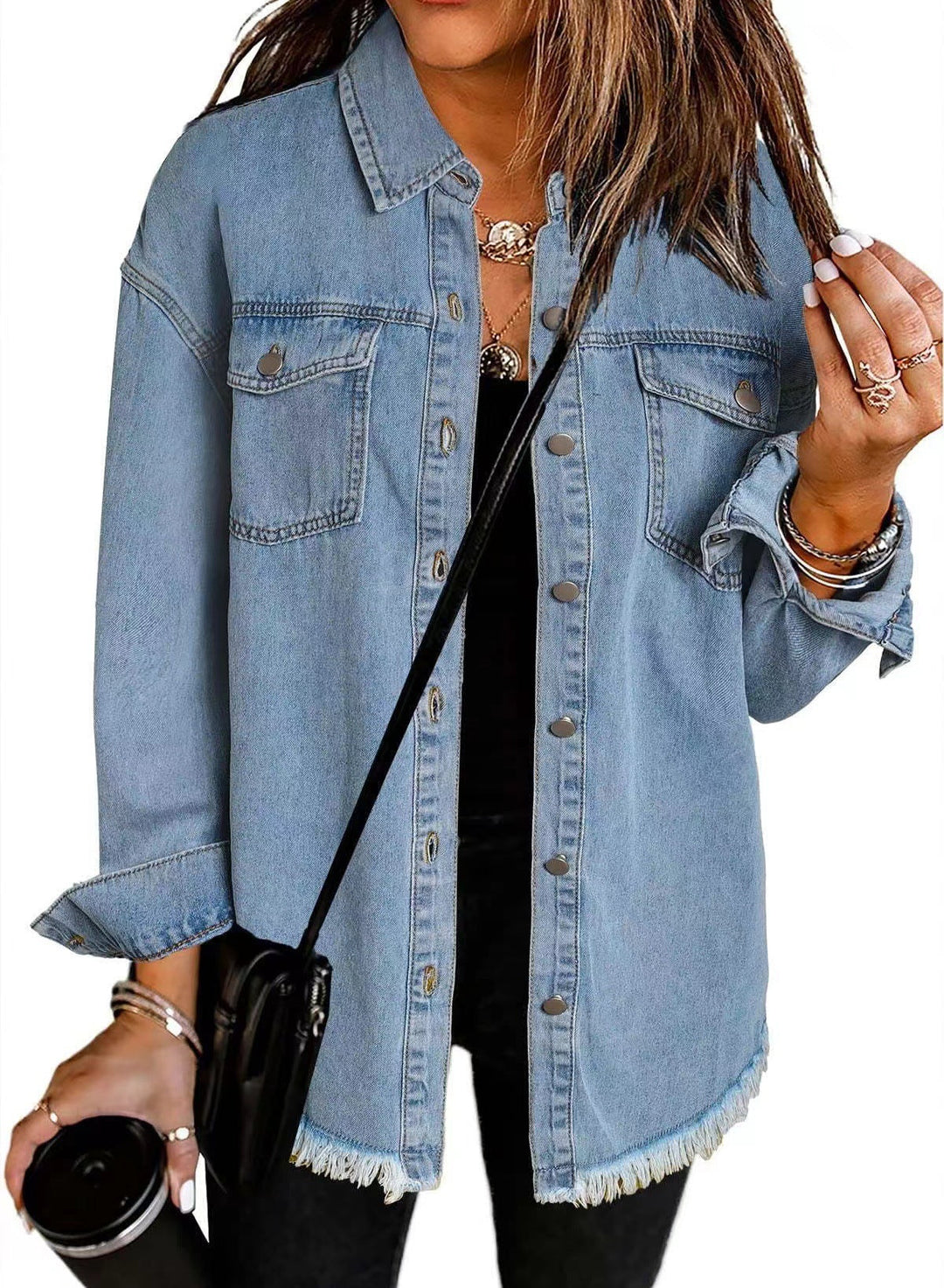 Damen lässiges Denim-Hemd mit fransigen Säumen und praktischen Brusttaschen Echoarchiv