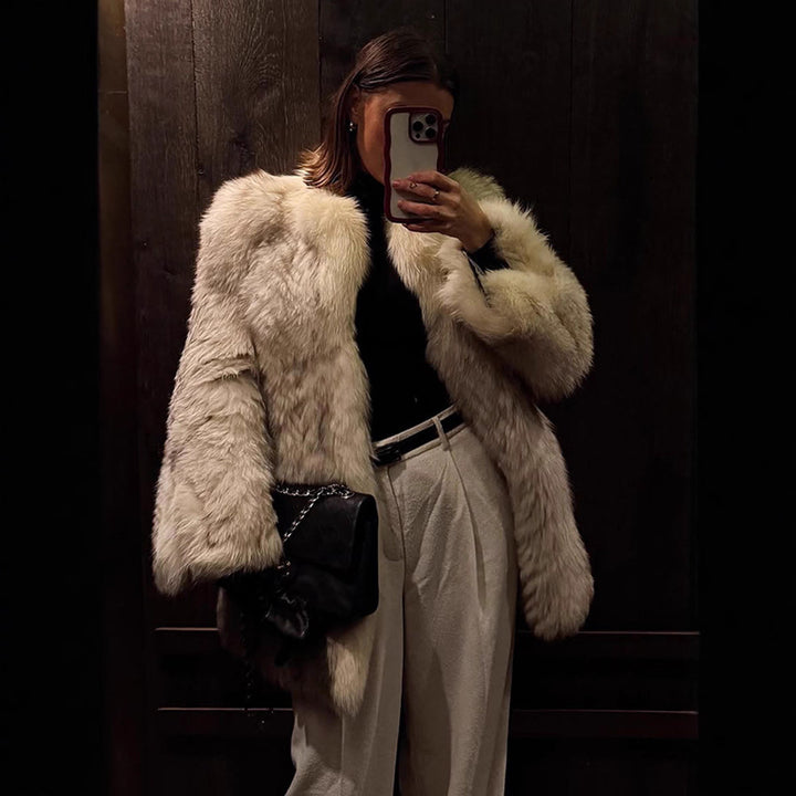 Damen Boxy-Kunstpelzjacke mit strukturierter Shag‑Optik und voluminösem Schalkragen Echoarchiv