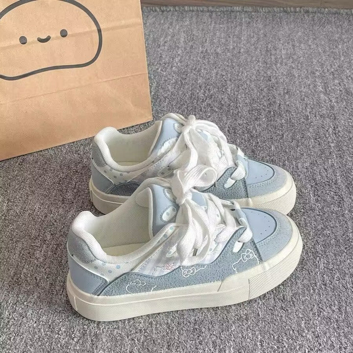 Damen modische Sneakers mit verspielten Details und texturiertem Obermaterial Echo Archiv