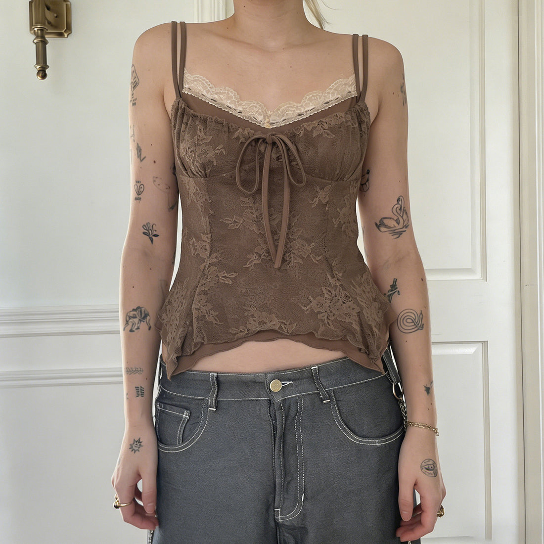 Damen elegantes Spitzenoberteil mit zarter Raffung – Élovi
