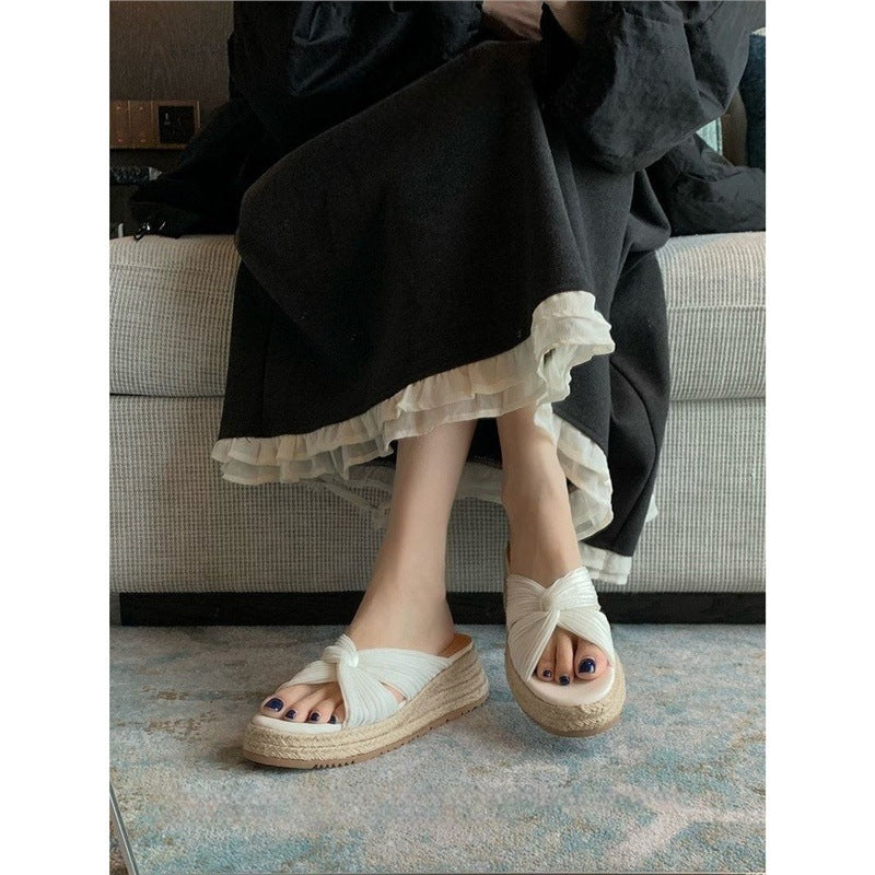 Damen Plateau-Espadrilles mit geknoteten Faltenriemen und geflochtener Jute-Sohle – Sorelia