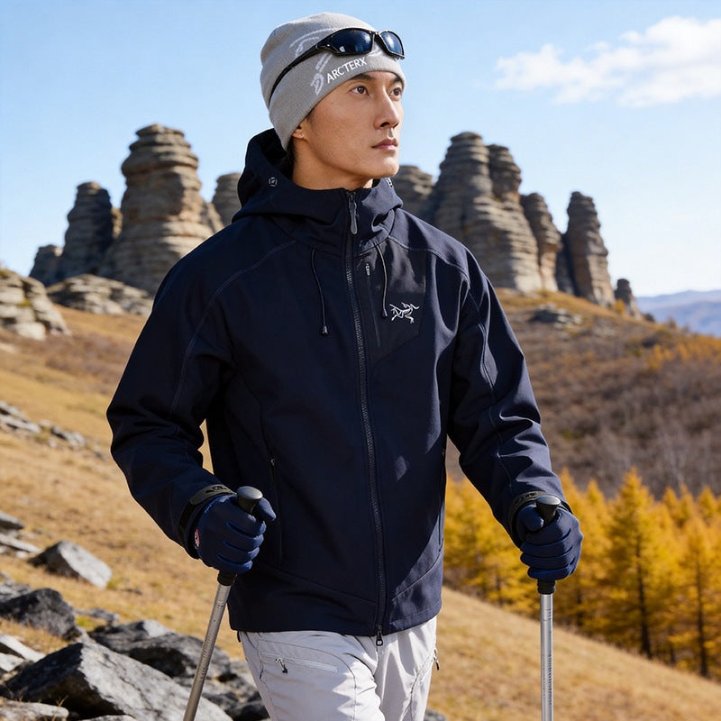 Herren Softshell-Trekkingjacke mit Kapuze atmungsaktiv winddicht dehnbar Echoarchiv