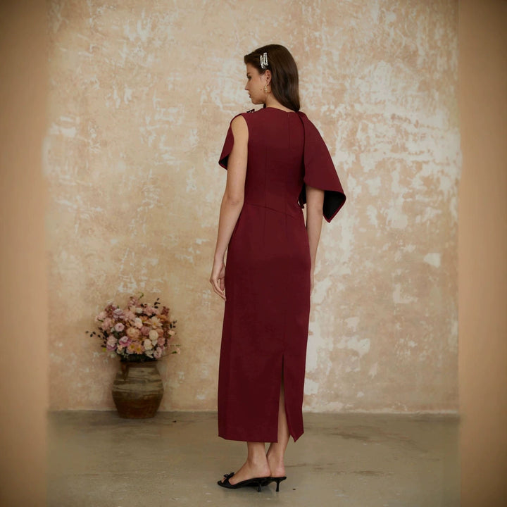 Damen Elegantes Abendkleid mit schulterfreiem Design und raffinierten Drapierungen Echo Archiv