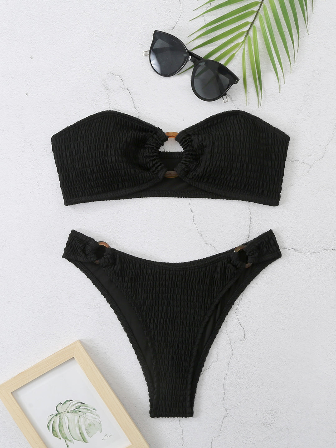 Damen Bikini-Set mit strukturiertem Bustier-Oberteil und hochgeschnittenen Bottoms Echo Archiv