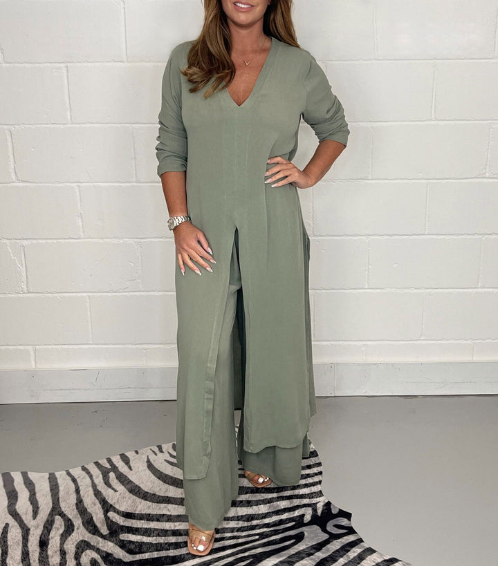 Damen Langes V‑Ausschnitt Tunika‑Kleid mit Frontschlitz und weiter Palazzohose Echoarchiv