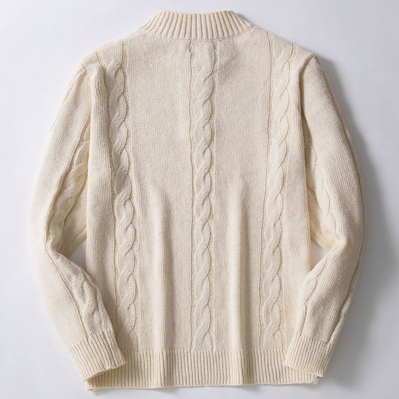 Herren Strickpullover mit modernem Zopfmuster und praktischem Hochauschnitt Echoarchiv