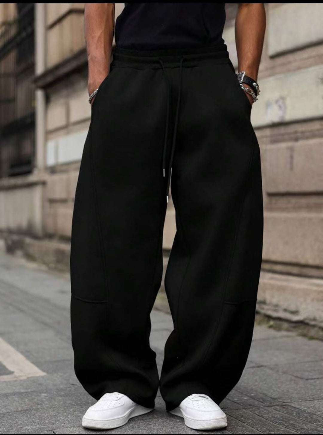 Herren weite Sweatpants im Baggy Cut mit elastischem Bund, Tunnelzug und Eingrifftaschen Echo Archiv