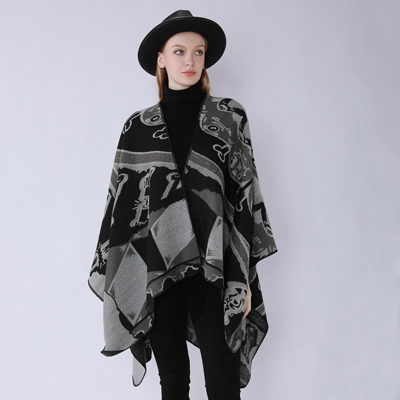 Damen Jacquard-Überwurfponcho mit musikalischem Ornament und Rollkante Echo Archiv